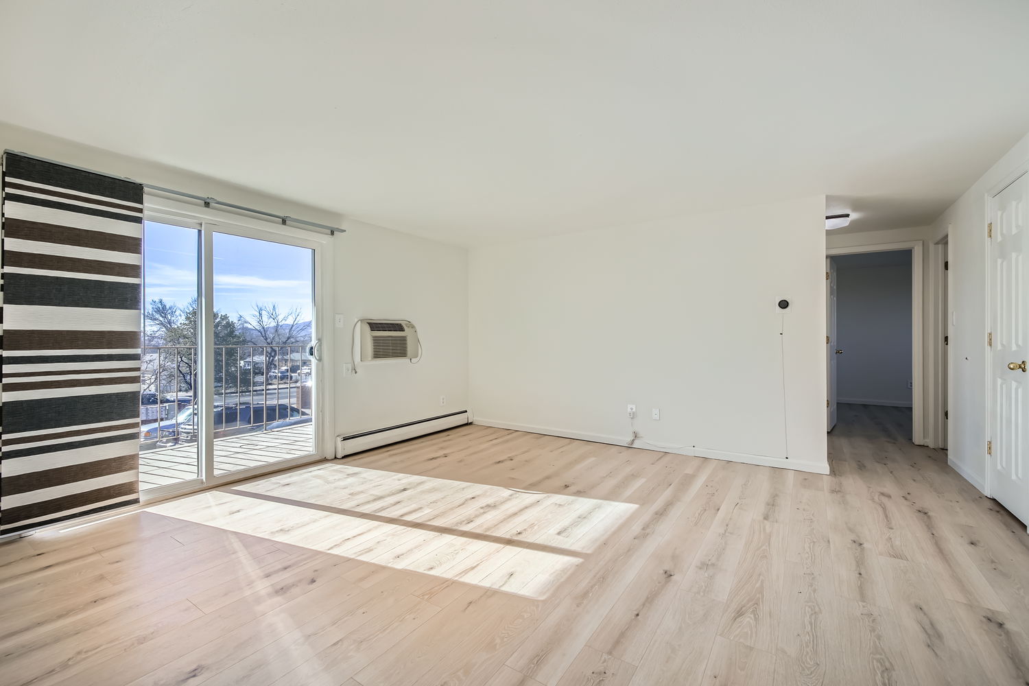 Light and Bright Living Room